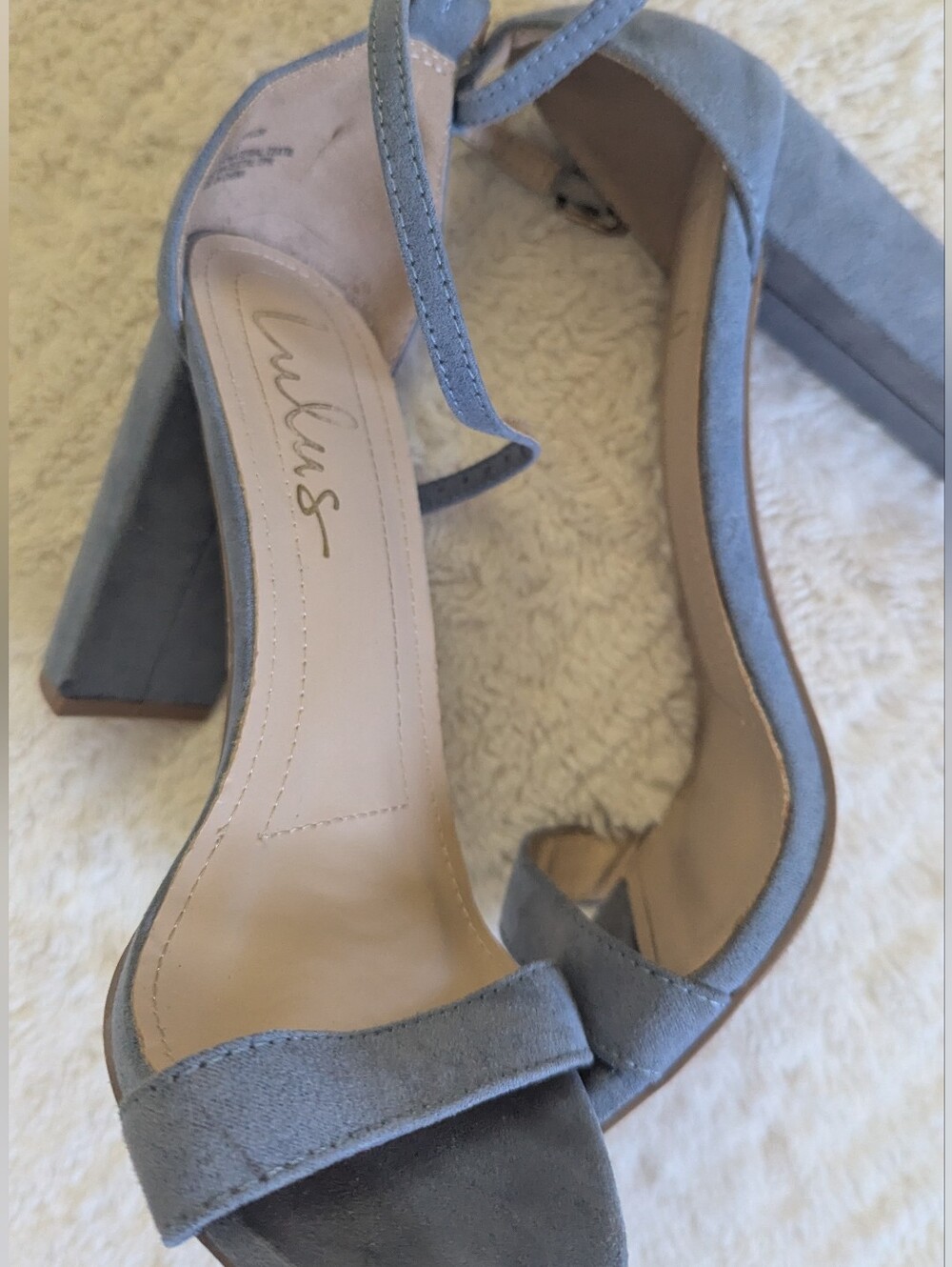 Lulu's Blue Heels - Picture 3 of 4